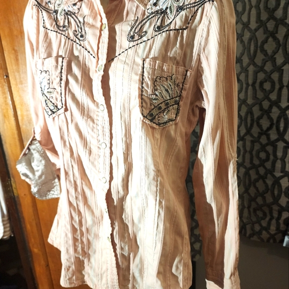 Roar Salmon Color shirt Small - Picture 7 of 7